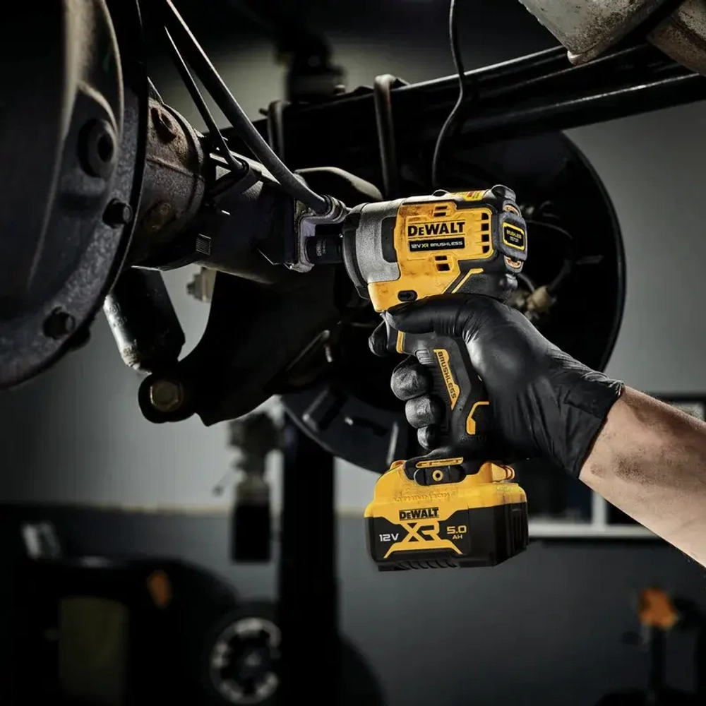DeWalt DCF903P1G аккумуляторный гайковерт (1 x 5 Ач, ЗУ)