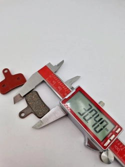 - Колодки тормозные TP-011H для самоката и велосипеда