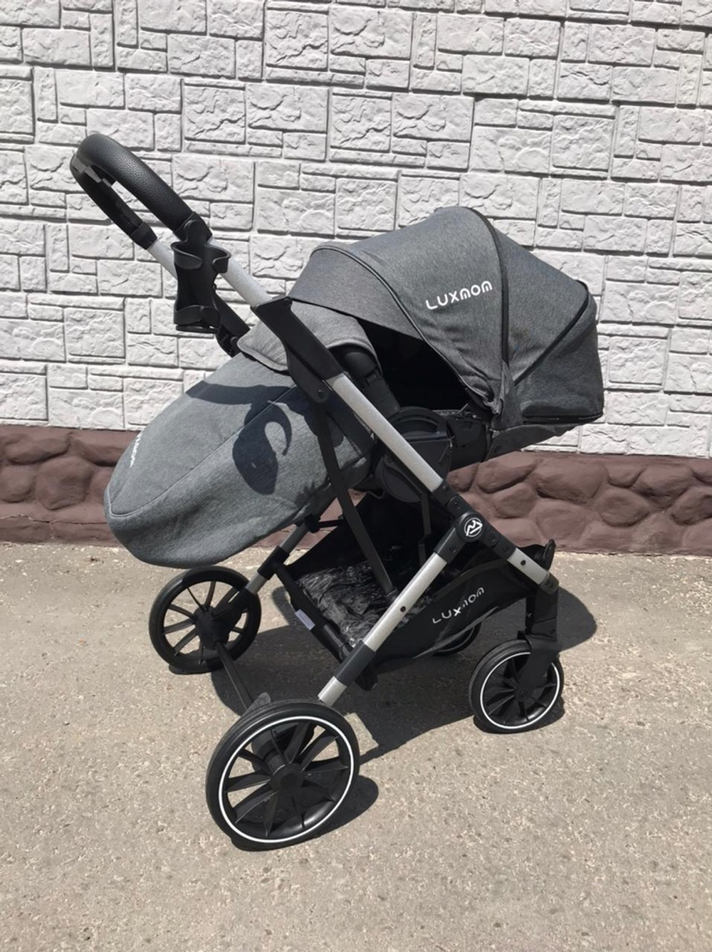 Коляска-трансформер 2в1 Luxmom T60 тёмное-серый текстиль