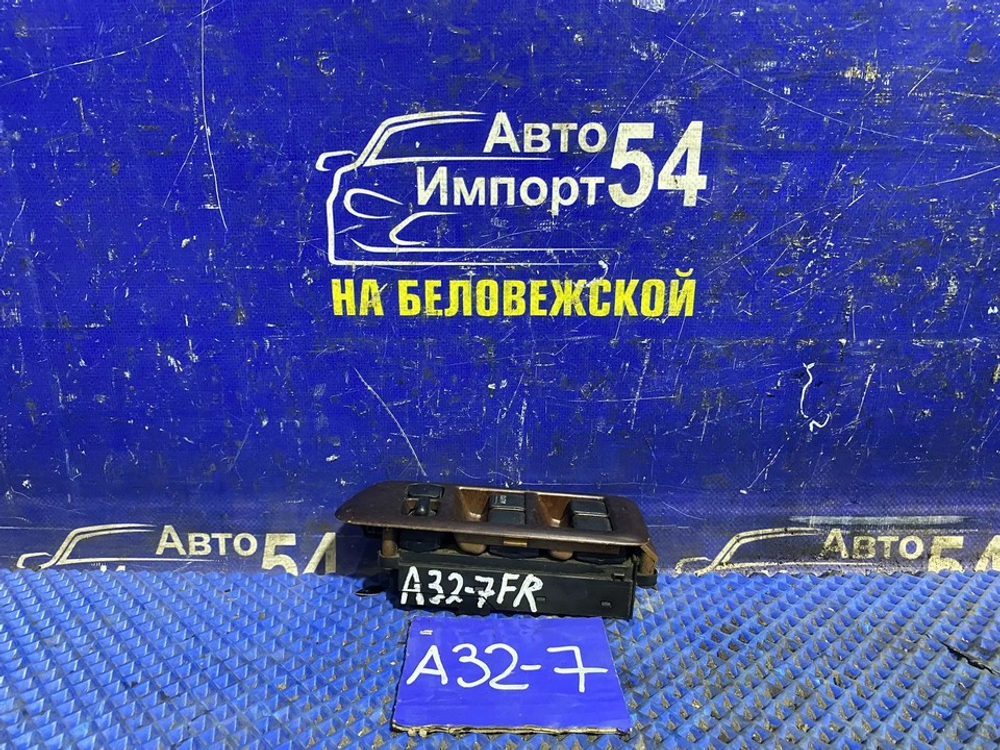 Блок управления стеклоподъемниками NISSAN CEFIRO 1995