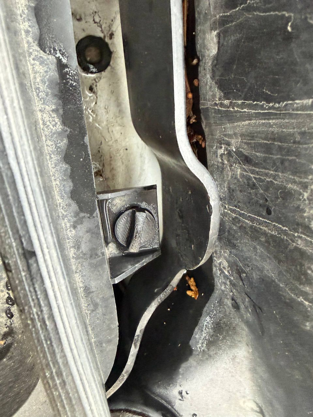 Фиксатор крышки аккумулятора Mercedes-Benz SLK 3 (R172) A1728300044