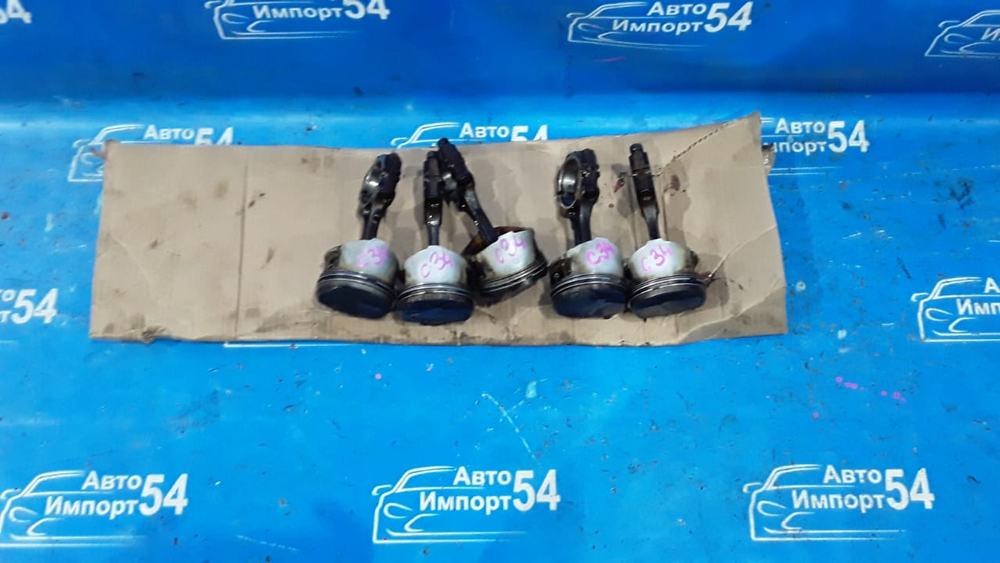 Поршень NISSAN LAUREL 1996