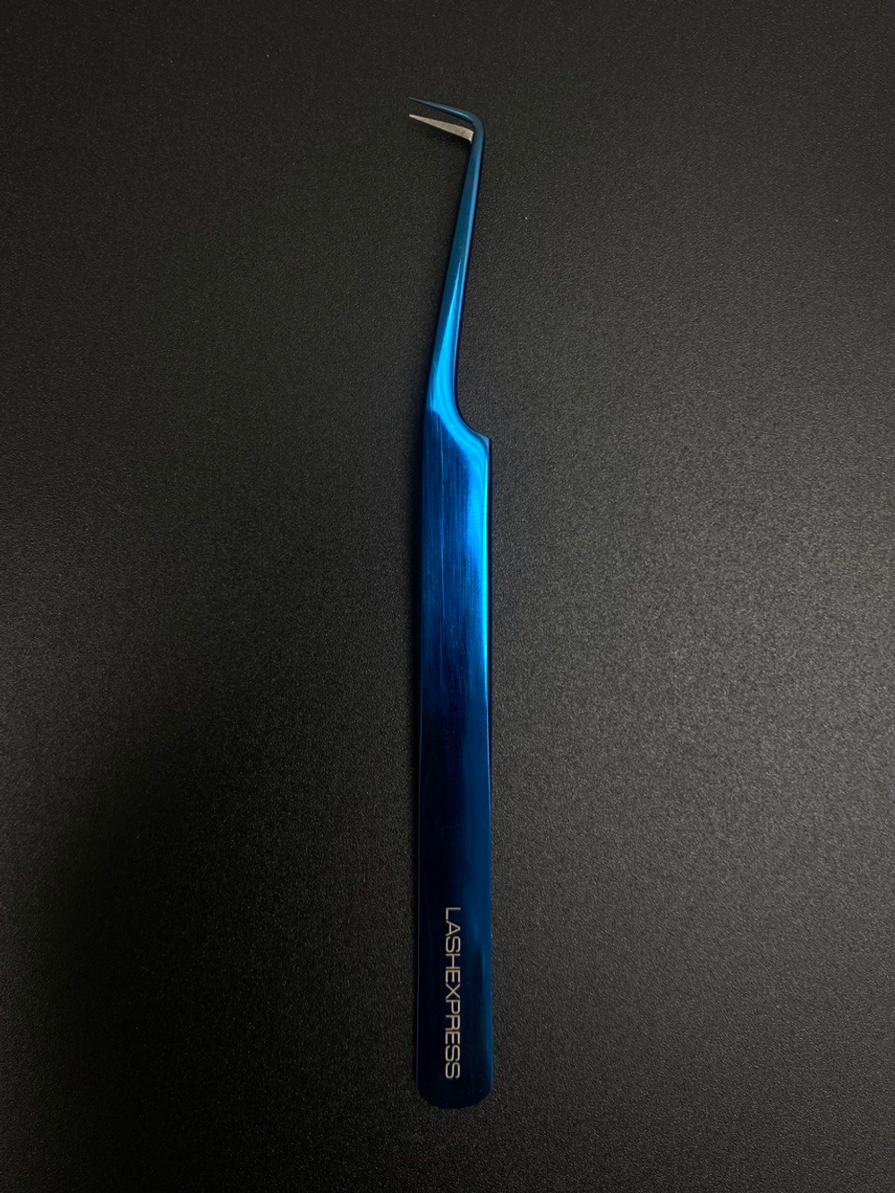 Пинцет № 36 Lashexpress Г 90 7мм синий с лазерным напылением