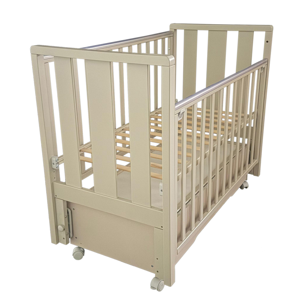 Кровать детская LADA 1 (универсальный маятник, закр.ящик, колеса)