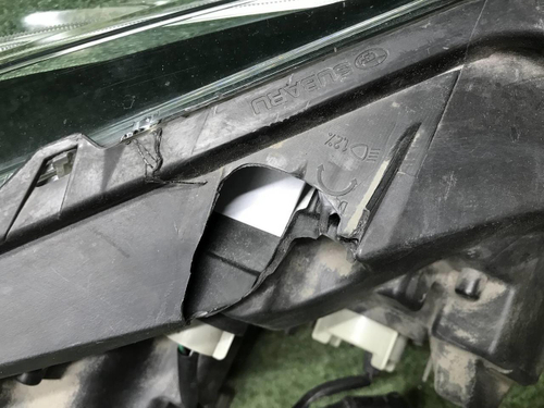 Битая Фара левая Subaru Forester SJ (16-19) LED