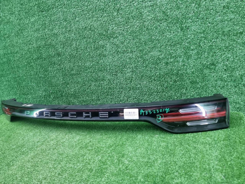 Фонарь крышки багажника Porsche Cayenne 3 (17-23)