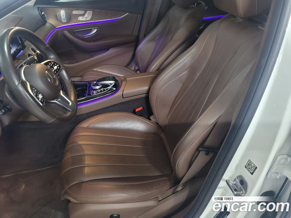 Mercedes-Benz E-Class W213 E300 4MATIC Exclusive (12.2019)