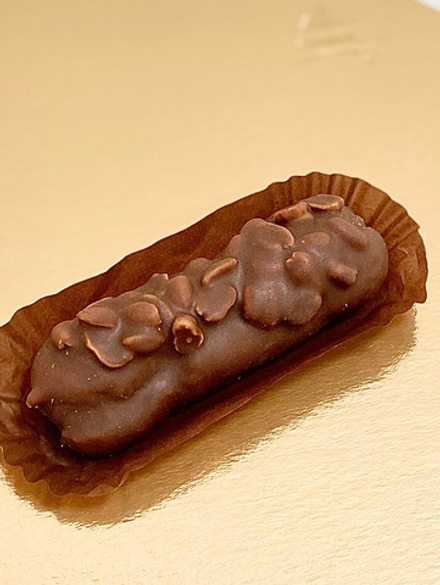 Эклер Сникерс