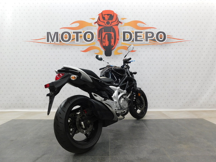 Suzuki Gladius SFV650A    2010