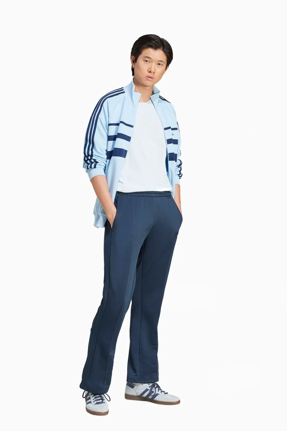 Футболка adidas Premium Essentials - голубой