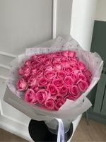 Гранд-букет из розовых роз 51шт