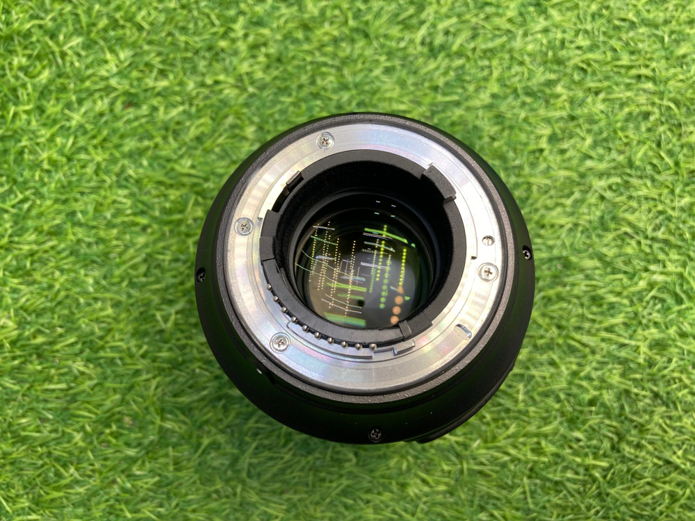 Nikon 105mm 2.8G IF-ED AF-S VR Micro-Nikkor