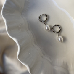 Серьги с натуральными жемчужинами бижутерия Викторинэль