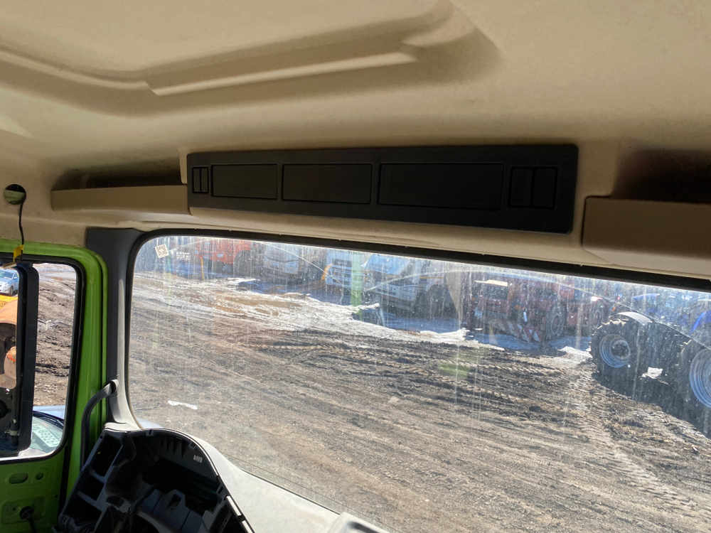 Shacman (Shaanxi) SX* 6x6 Самосвал SX32586T385 (Дизельный, 11,6 л, 369 л.с., МТ)