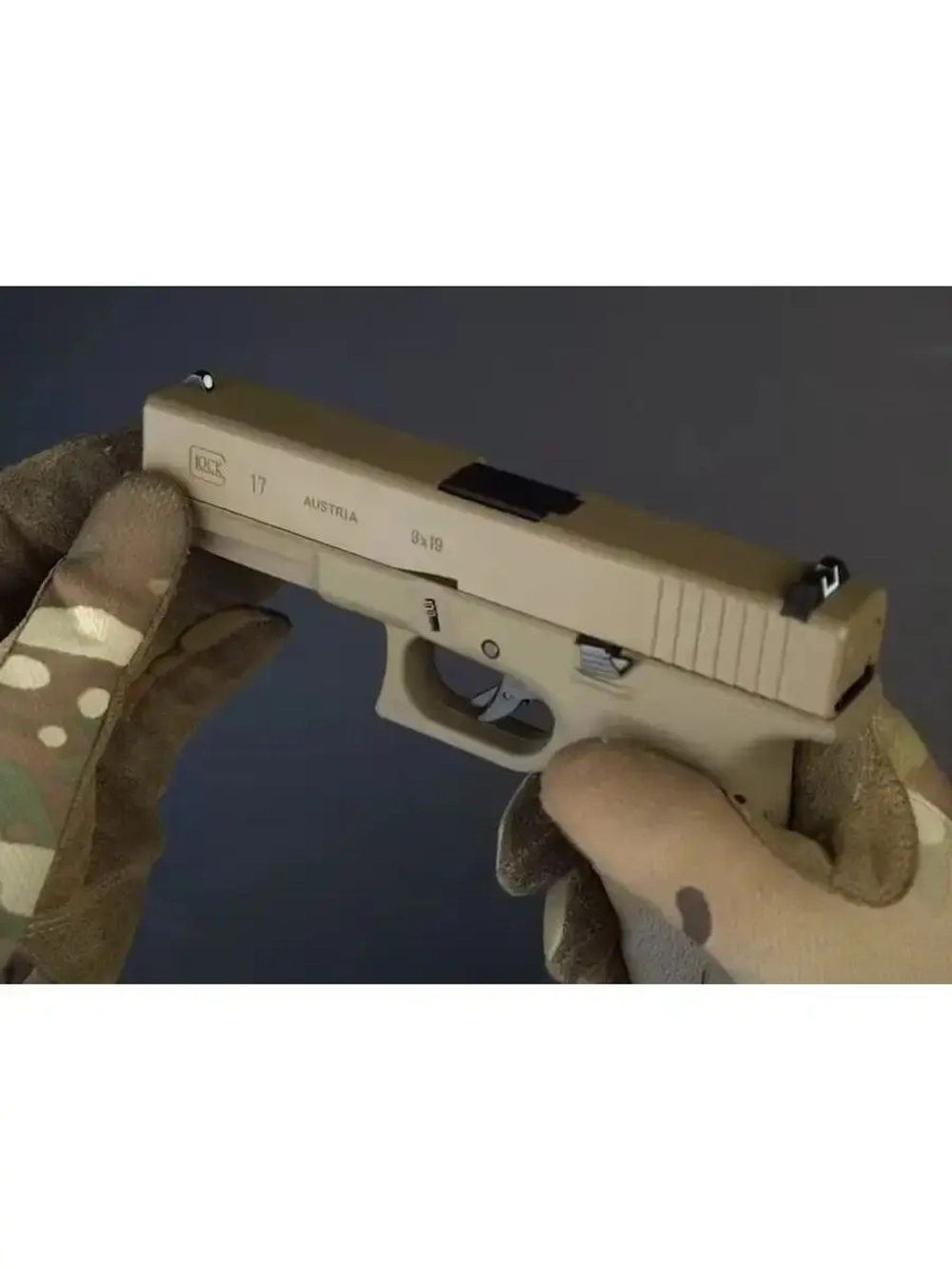 Страйкбольный пистолет Glock 17 gen.3 TAN EC-1101 DE