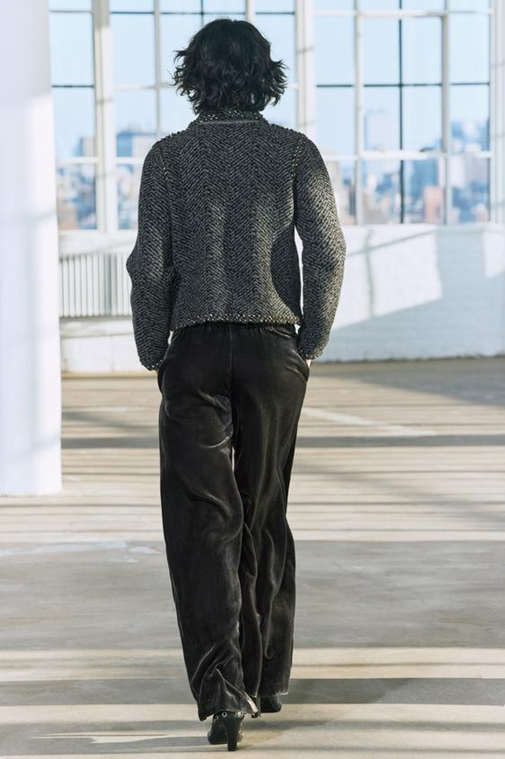 ZARA КАРДИГАН С ПЛЕТЕНЫМИ КРОМКАМИ, СЕРЫЙ