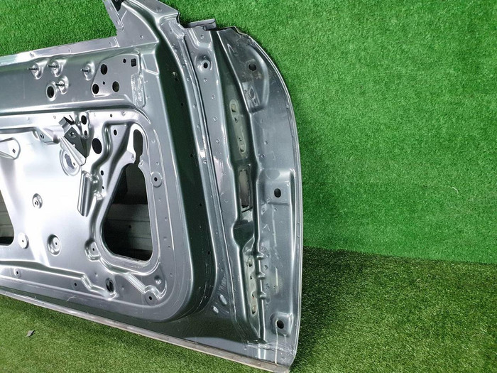 Дверь левая Mercedes E C238 (2016-2023)