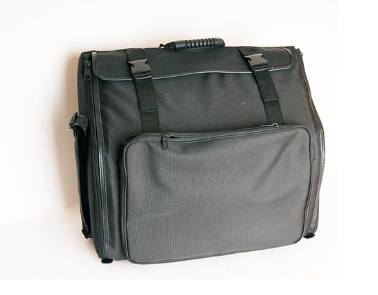 JH2008D-B Аккордеон 41/120/7+2, черный, с футляром, Aurus