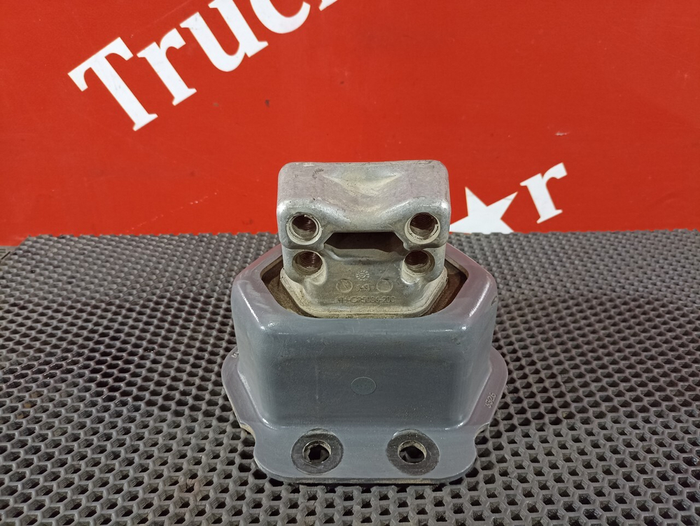 Подушка двигателя задняя 2018г.