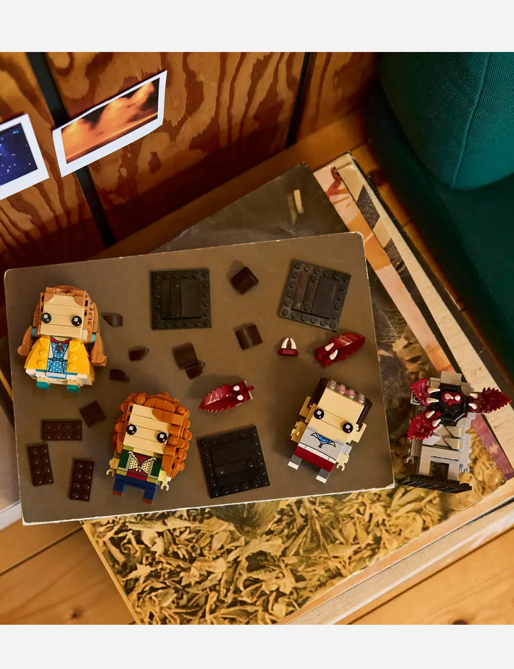 Lego x Stranger Things BrickHeads "Ell, Max, Demogorgon and Holly figures"