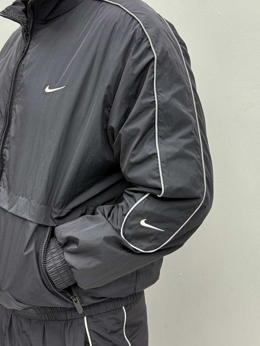 Ветровка Nike #8622 (чёрн.)