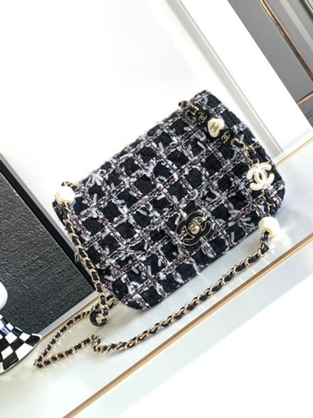 Chanel Bag 19 cm