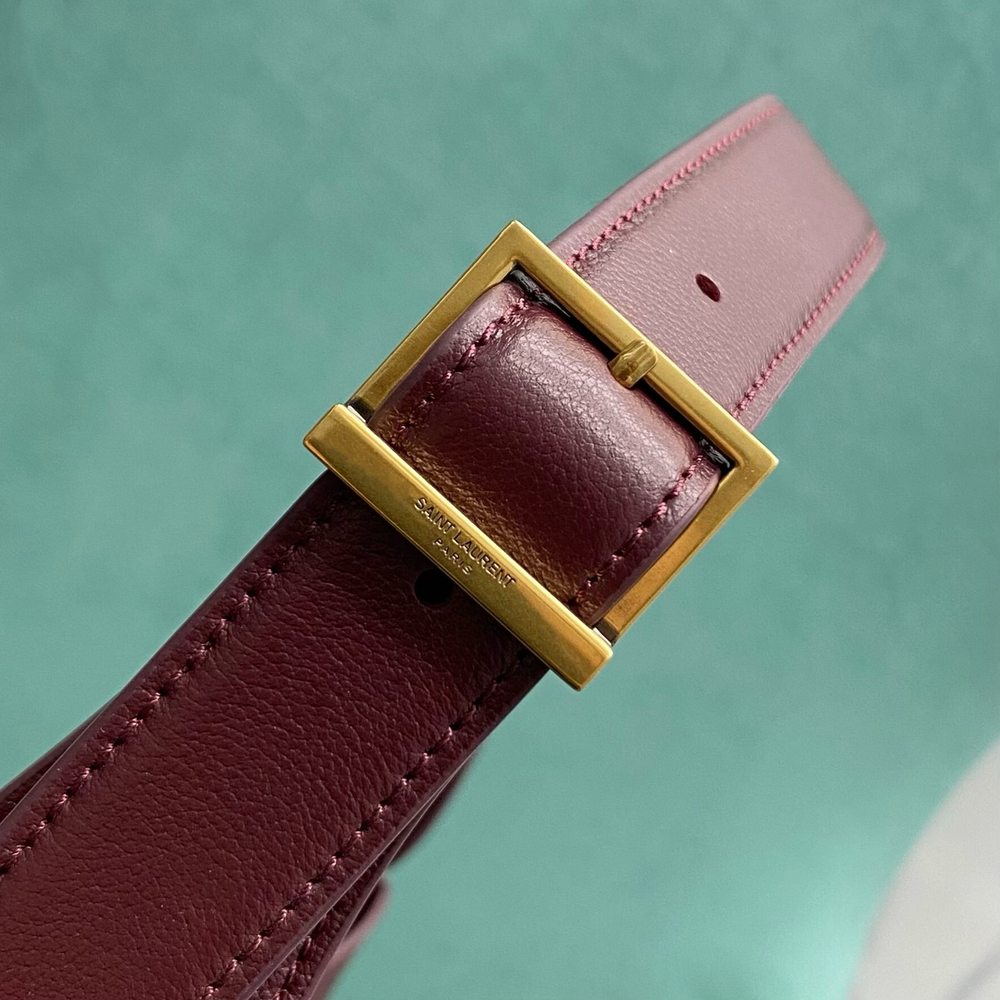Saint Laurent Small Le 5 A 7 23 cm