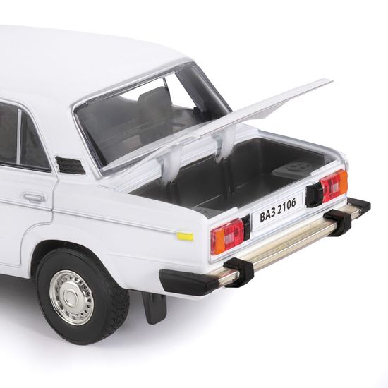 Модель машины  ТМ АВТОПАНОРАМА 1/22 ВАЗ 2106, белый (свет, звук) JB1200163