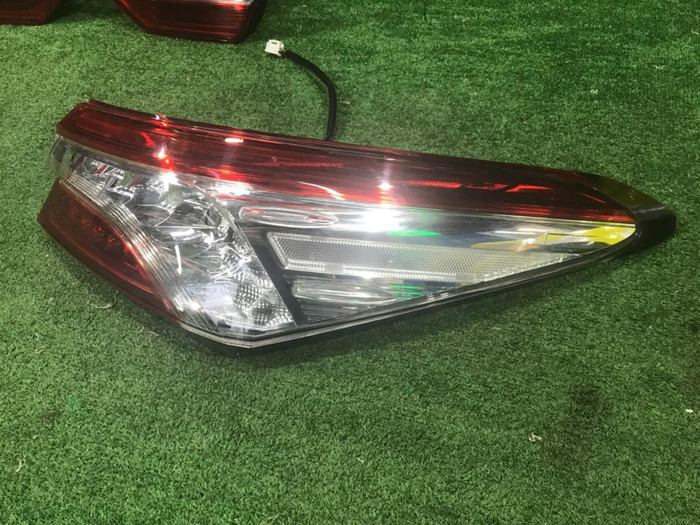 Фонарь Комплект Toyota Camry XV70 (2017-н.в.) LED