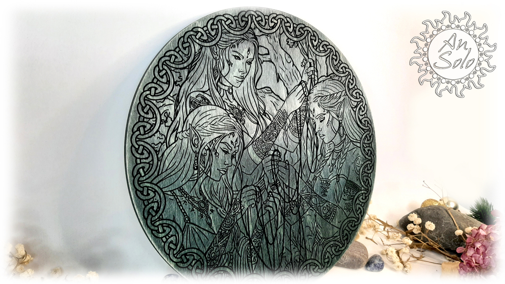 Скандинавский алтарь "Норны"