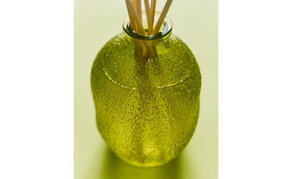 Zara Home Аромадиффузор Bergamot & Sandalwood 435 мл, тростниковые палочки микадо, аромат древесный, Коричневый