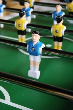 Игровой стол - футбол "Champion Pro" (140х74х86, сельский дуб)