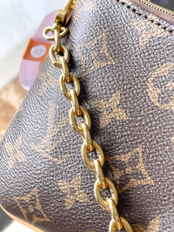 Louis Vuitton Liv Pochette