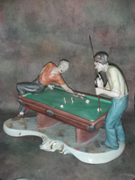 Статуэтка. Фарфор. За бильярдным столом. Capodimonte. Италия