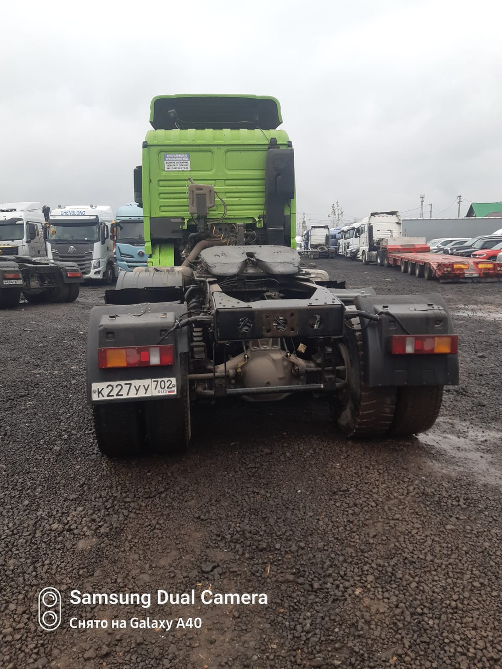 Shacman (Shaanxi) SX* 6x6 Седельный тягач SX42586W385C (Дизельный, 10,8 л, 441 л.с., МТ)