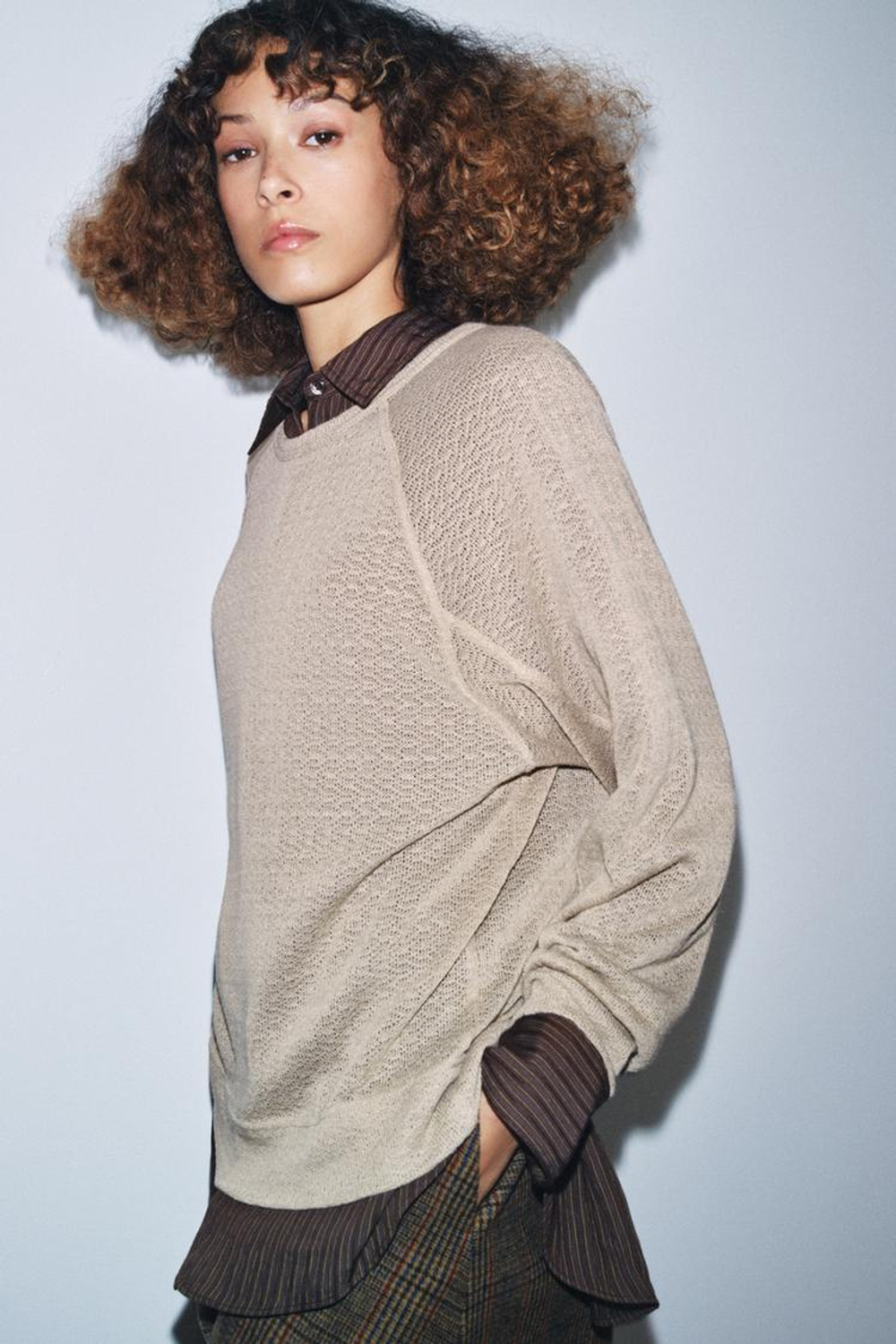 ZARA ДЖЕМПЕР В СТИЛЕ РУСТИК С ДЛИННЫМИ РУКАВАМИ, ПЕСОЧНЫЙ