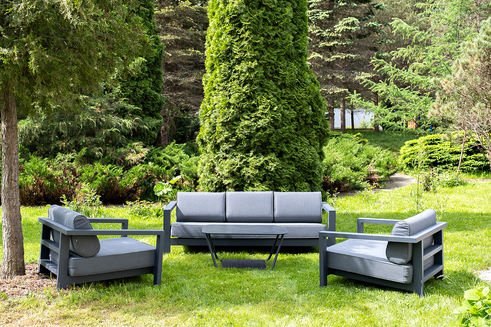 "Гранада" лаунж-зона из алюминия со столиком из HPL