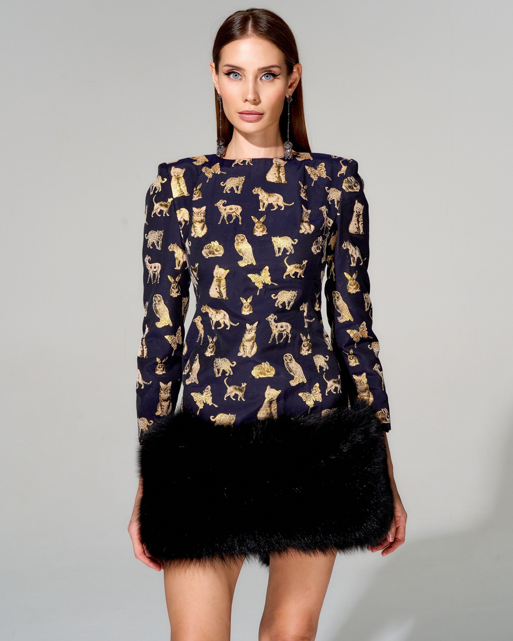 Платье длины мини с меховой отделкой