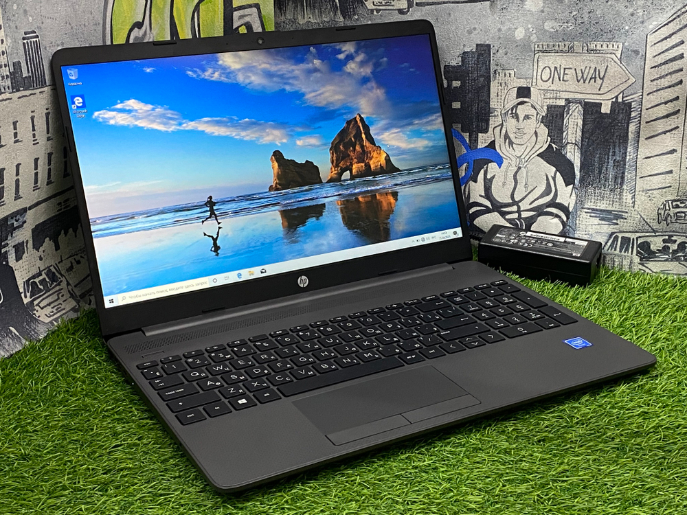 Ноутбук HP 15.6 Celeron/UHD 600/4GB/128GB/ 250 G8[2x7w8ea]/Windows 10