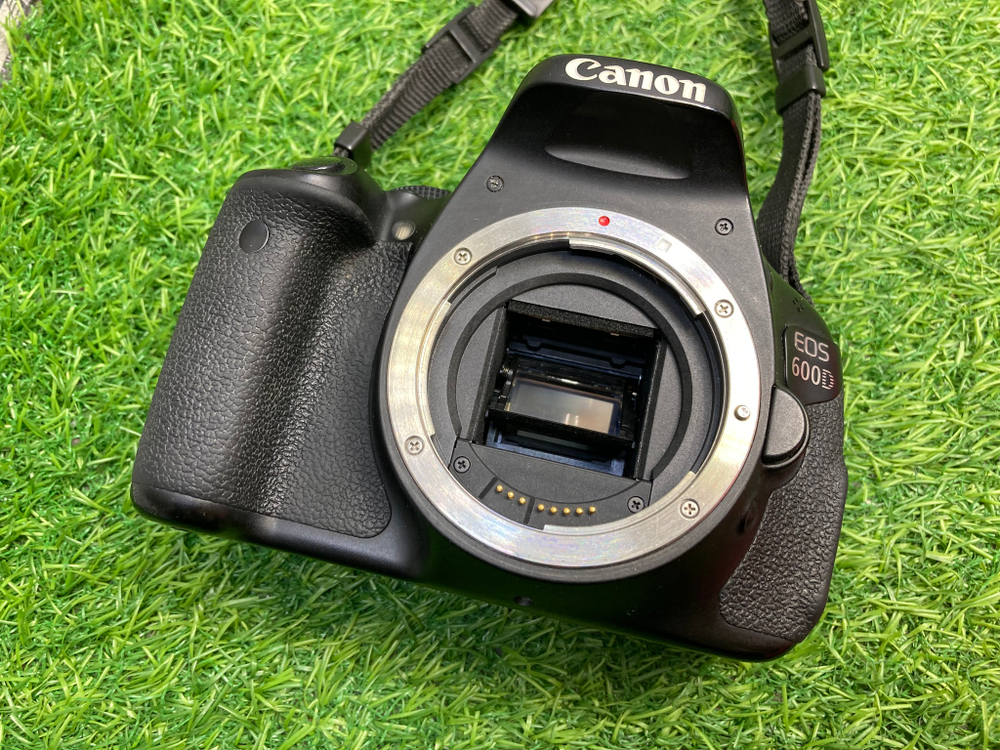 Canon 600D Kit 18-55mm 3.5-5.6 IS (91.900 кадров)