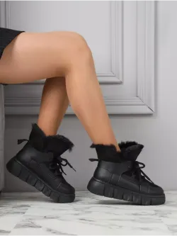 Зимние ботинки натуральный мех на платформе