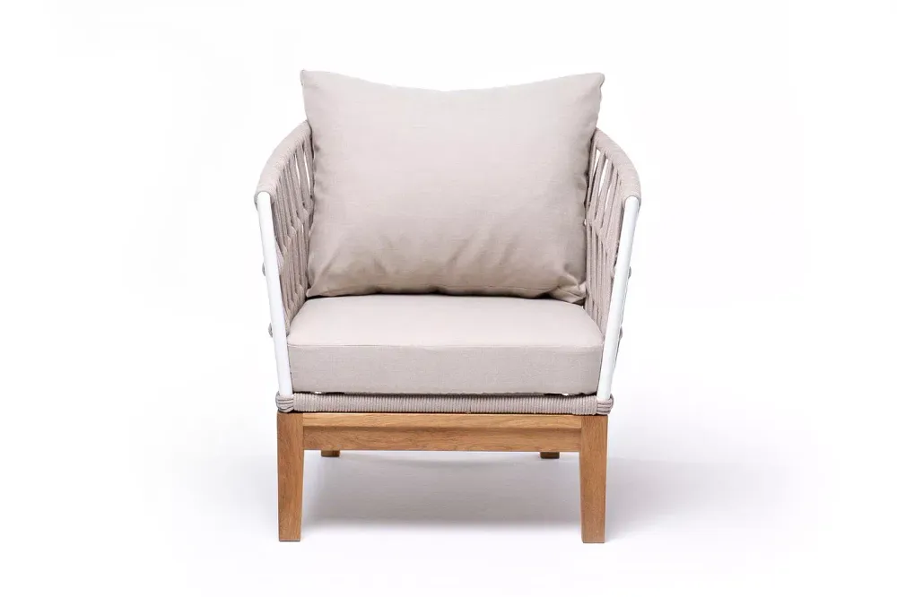 "Диего" кресло плетеное из роупа, основание дуб, каркас алюминий светло-серый (RAL7035) шагрень, роуп бежевый круглый, ткань бежевая 15052