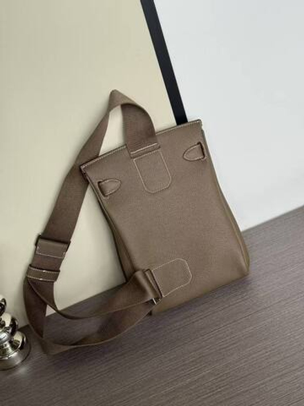 Сумка-слинг Hermes