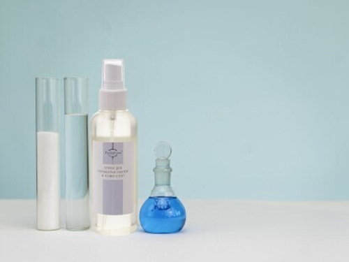 PODIAFARM СПРЕЙ ДЛЯ ОБРАБОТКИ НОГТЕЙ И КОЖИ СТОП, 150 мл