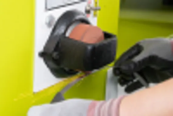 Вертикальный ленточнопильный станок SHX-600, SMTG