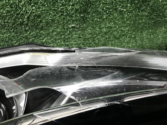 Битая Фара левая Geely Emgrand 2 (2021-н.в.) LED