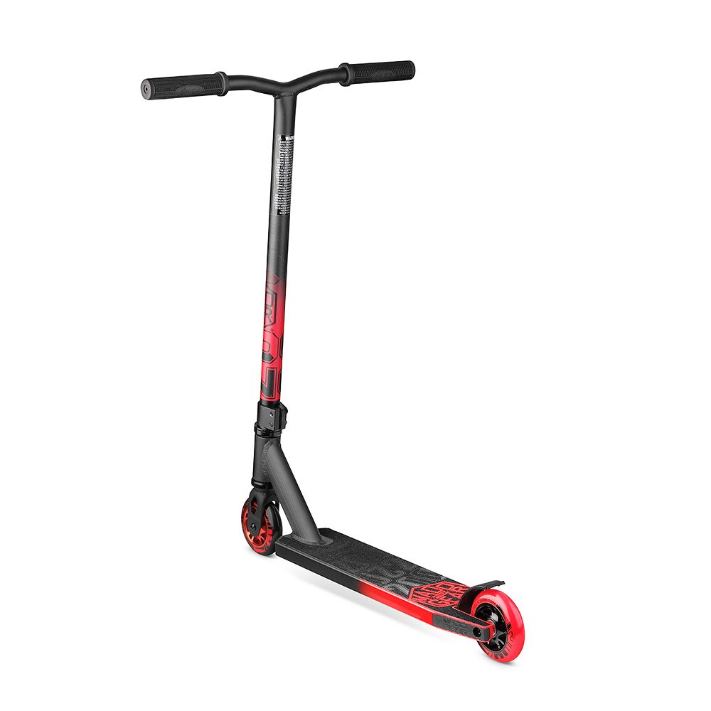 Трюковый самокат Madd Gear Kick Pro