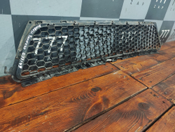 Решетка переднего бампера Renault Sandero 1 09-14 Б/У Оригинал 8200735103