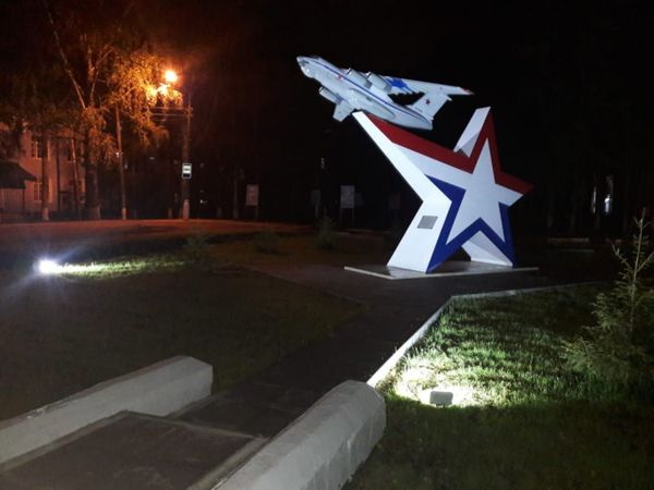 В Твери установлен памятник самолету Ил-76