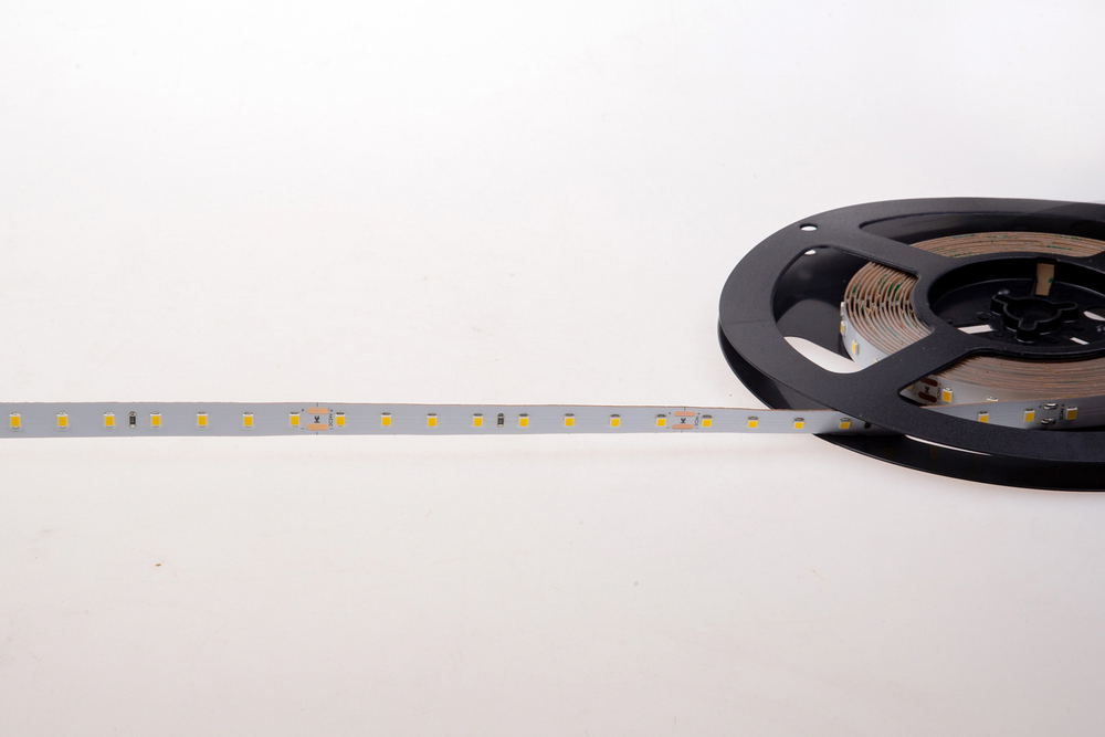 Лента светодиодная SMD нейтральная DC24V 12W/m 4000K 2251Lm/m 80д/м CRI>85 IP20,  упаковка 5 метров,  ширина 10мм,  высота 2мм,  самоклейкая